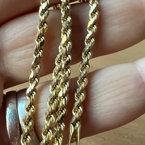 14K YELLOW GOLD VINTAGE DIAMOND CUT ROPE CHAIN NECKLACE UNISEX APROX. 18” LONG - Picture 15 of 16